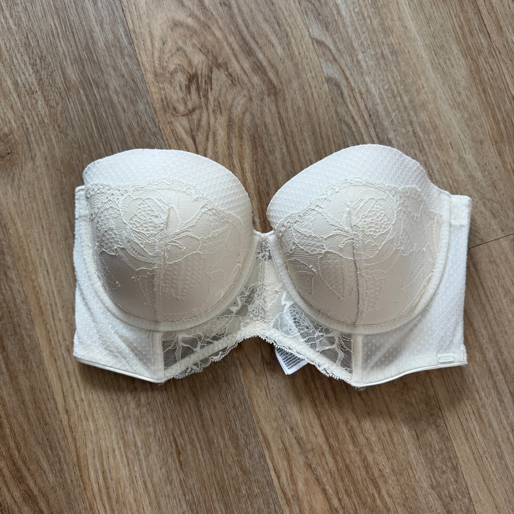 Calvin Klein Strapless bra